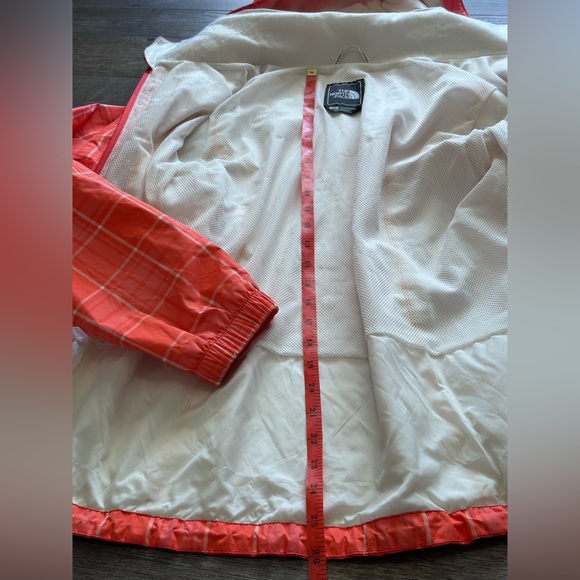 The North Face Rain Jacket - Resolve Plaid Hyvent - Size Medium - Picture 8 of 12